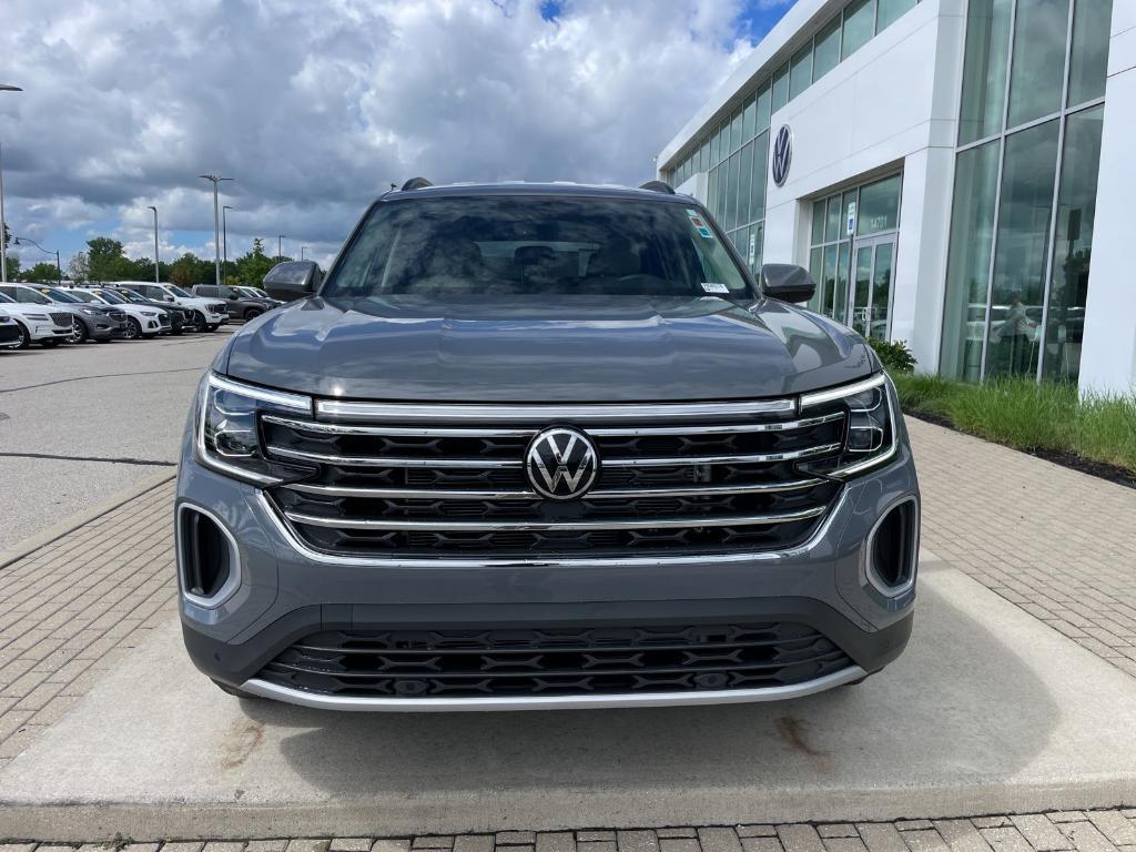 new 2026 Volkswagen Atlas car, priced at $43,538