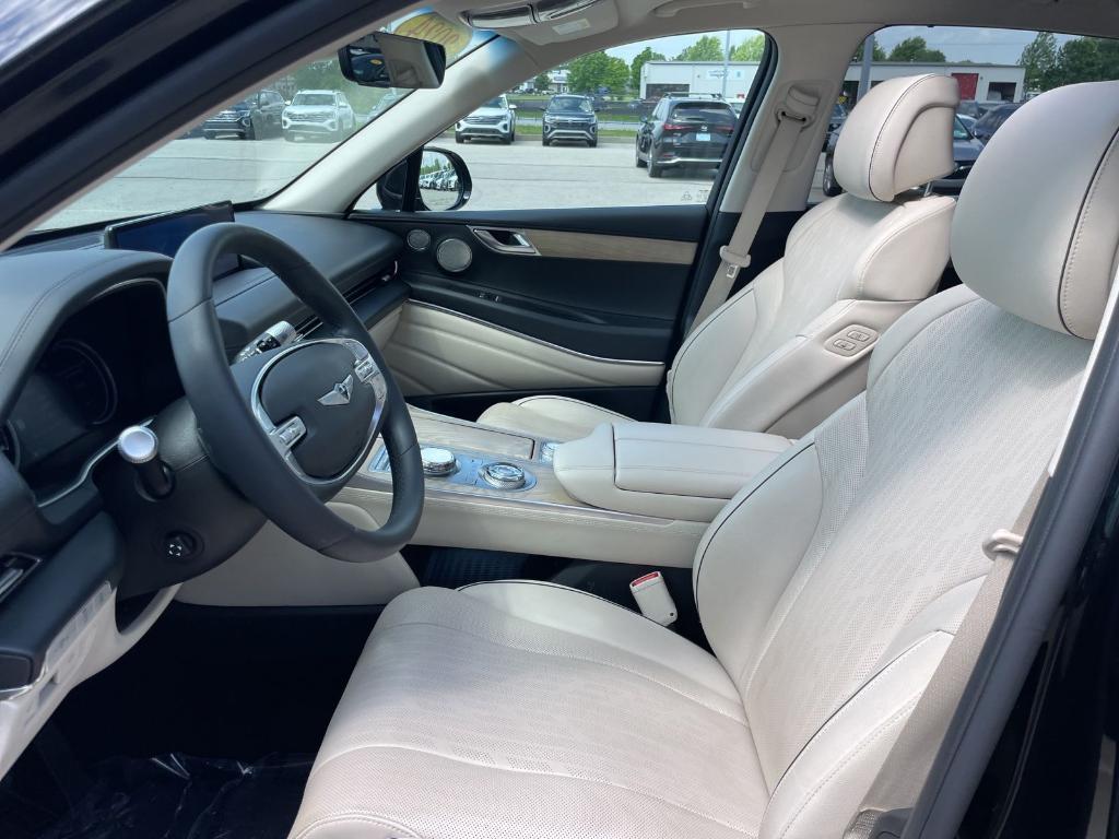 used 2024 Genesis GV80 car, priced at $53,028