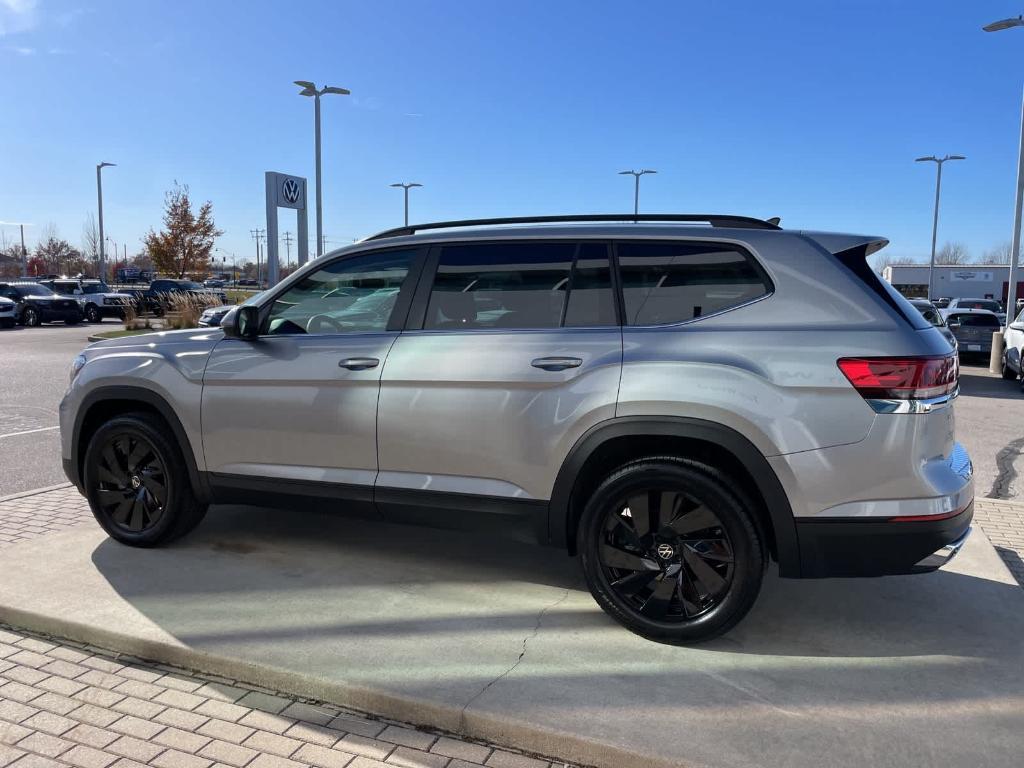 new 2026 Volkswagen Atlas car, priced at $43,910