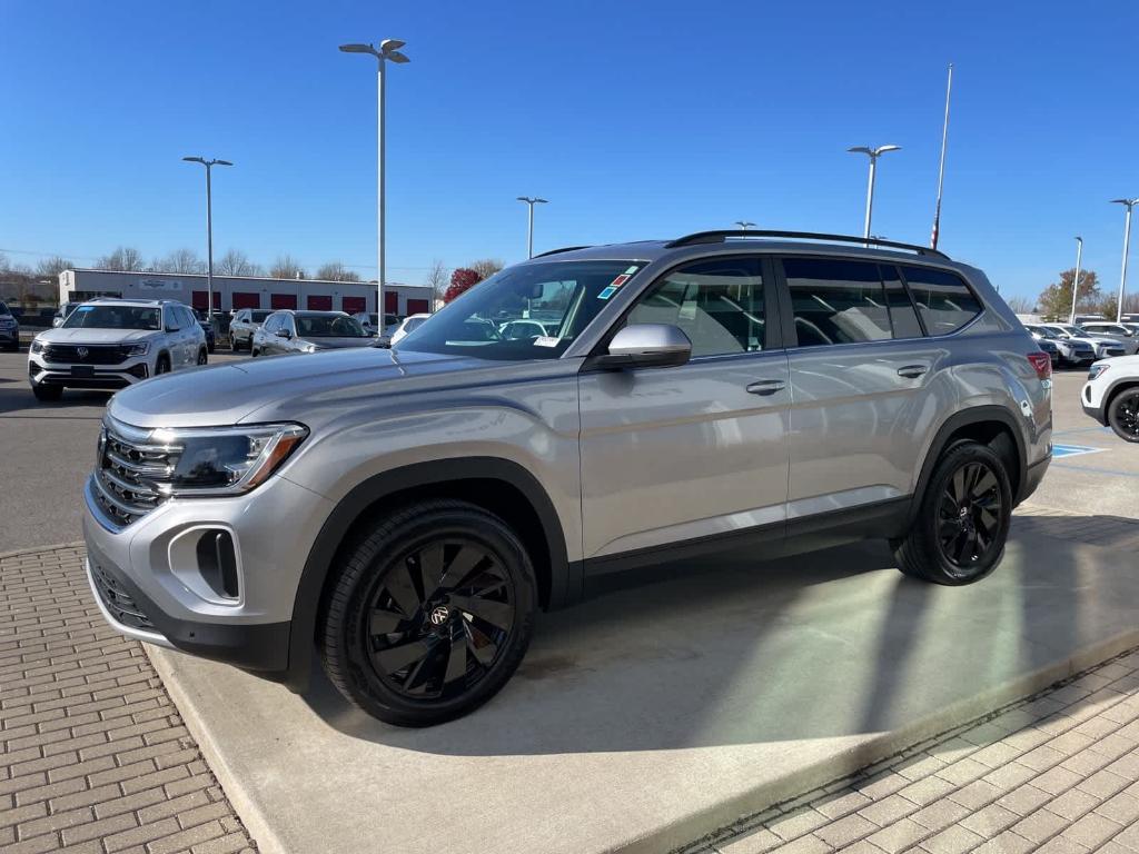 new 2026 Volkswagen Atlas car, priced at $43,910