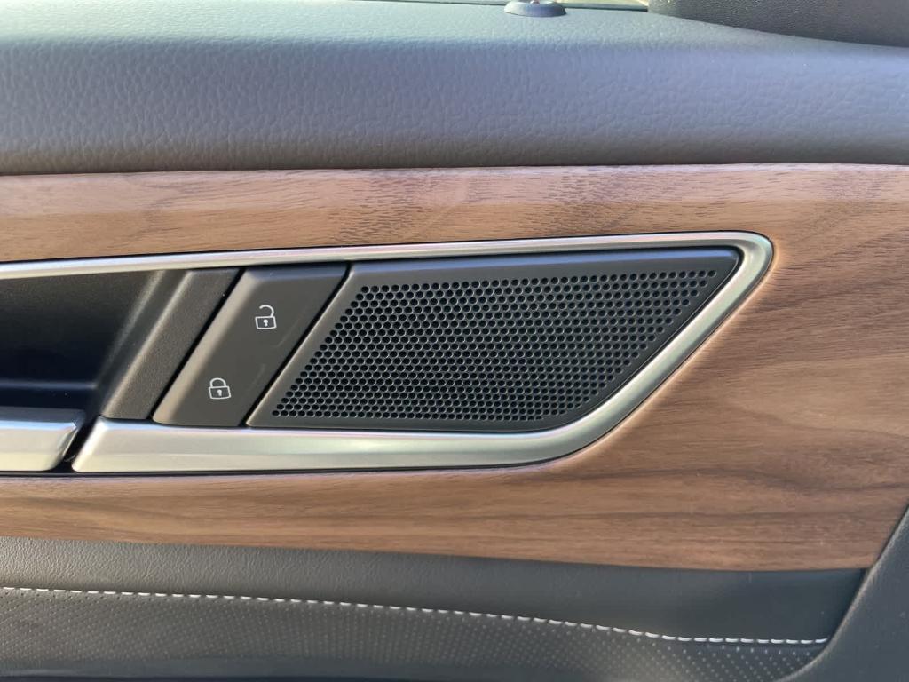 new 2026 Volkswagen Atlas car, priced at $43,910