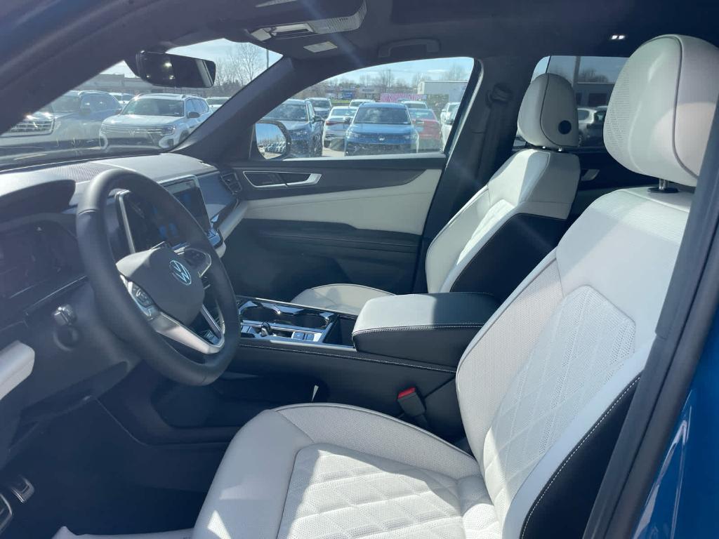 new 2026 Volkswagen Atlas Cross Sport car, priced at $53,906