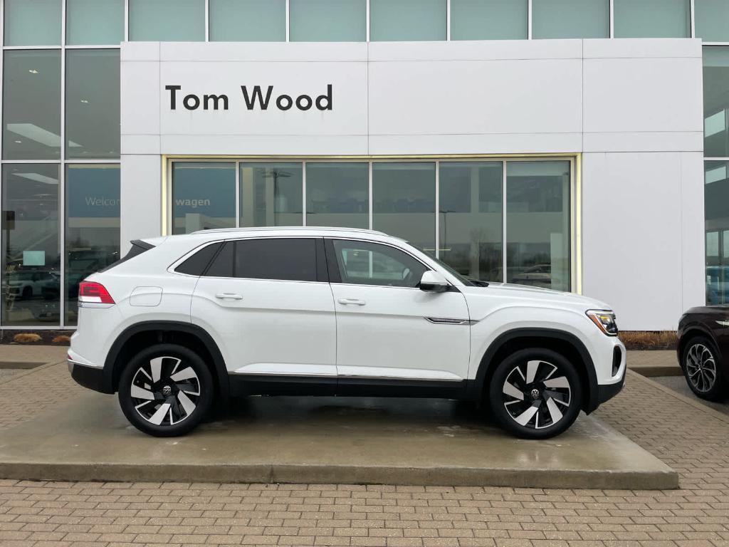 new 2026 Volkswagen Atlas Cross Sport car, priced at $49,488
