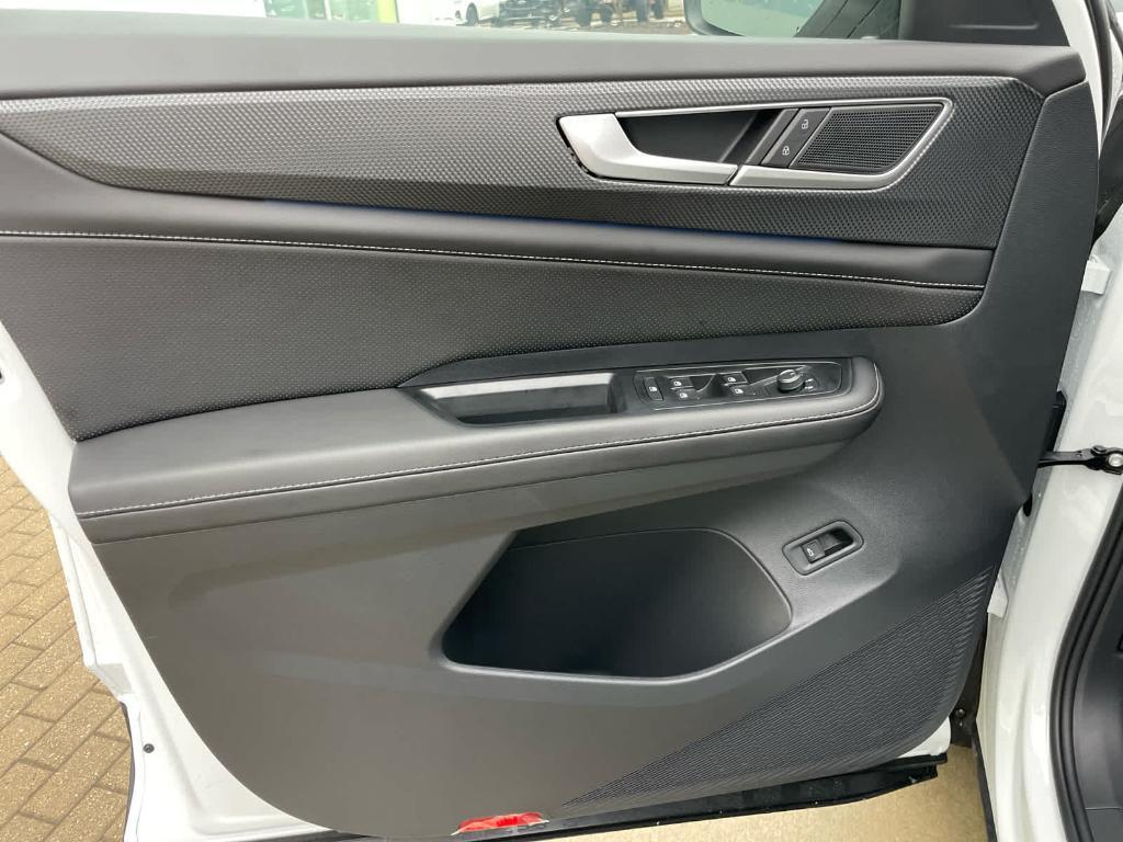 new 2026 Volkswagen Atlas Cross Sport car, priced at $49,488