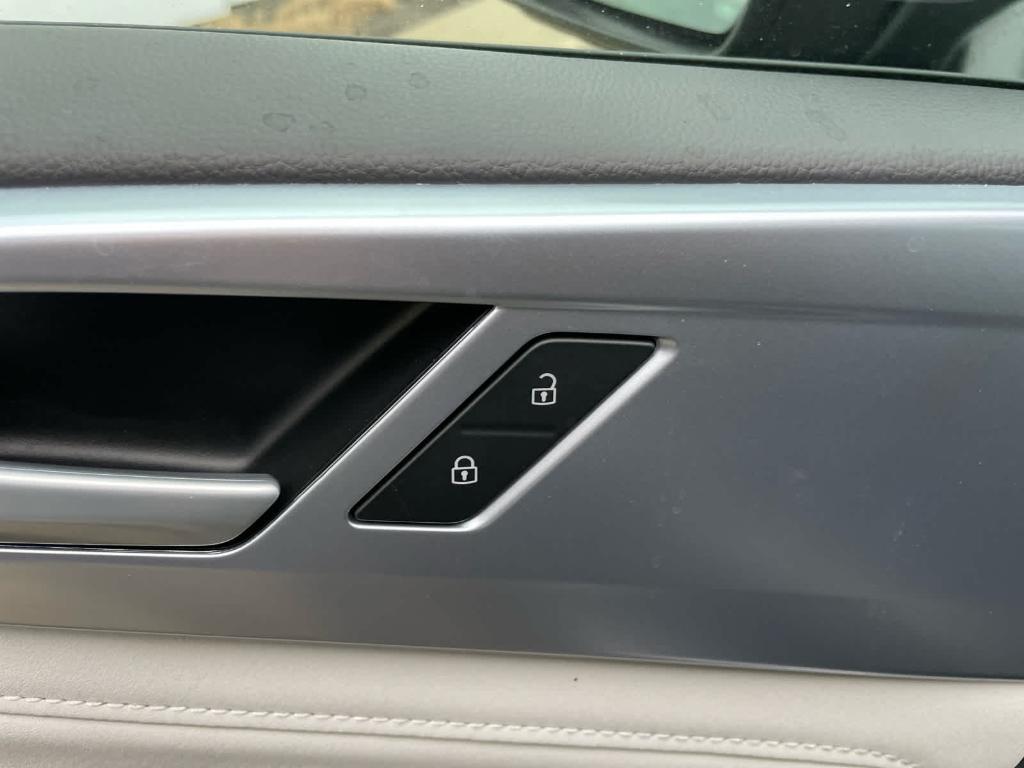 new 2026 Volkswagen Taos car, priced at $31,794