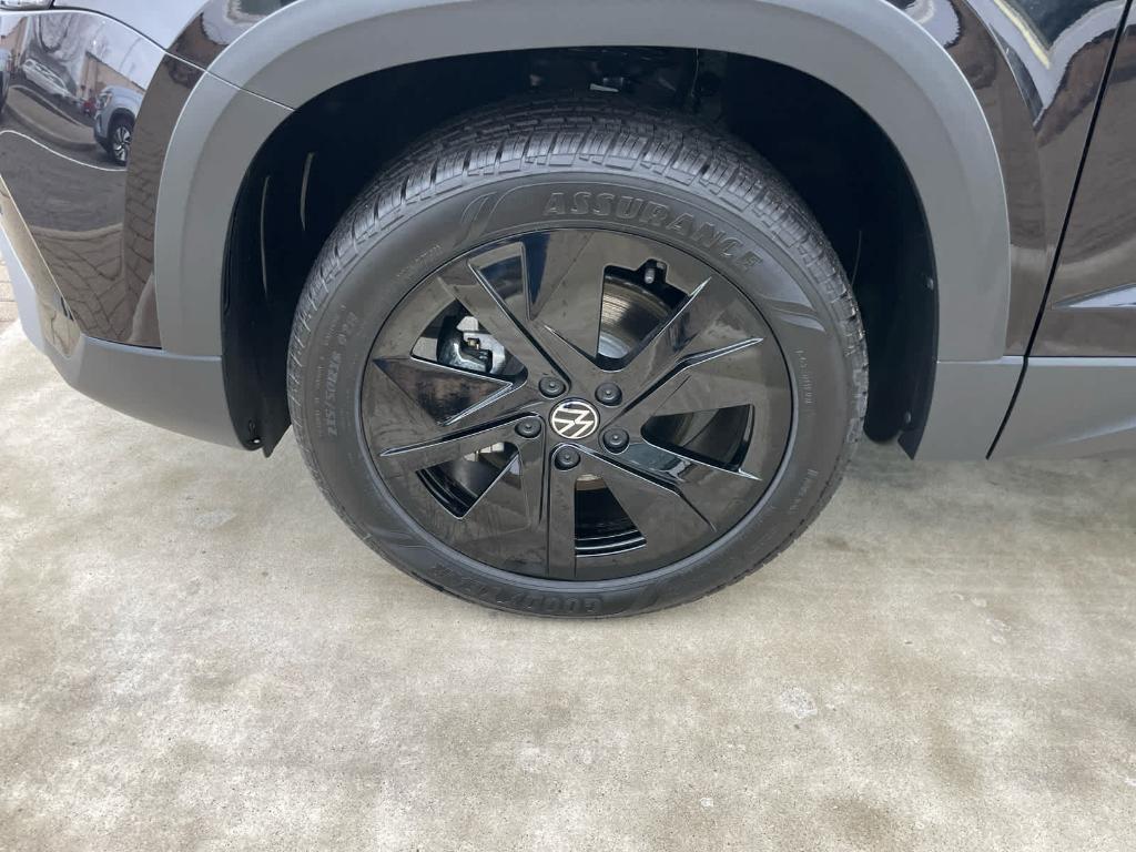 new 2026 Volkswagen Taos car, priced at $31,794
