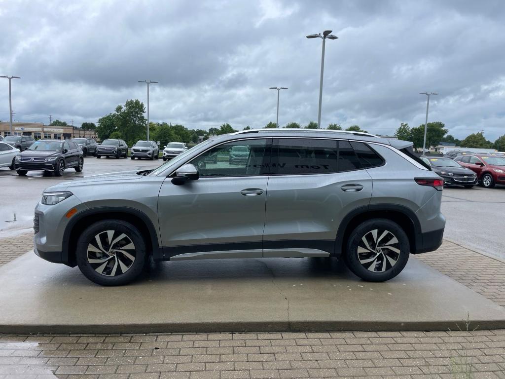 new 2026 Volkswagen Tiguan car, priced at $29,342