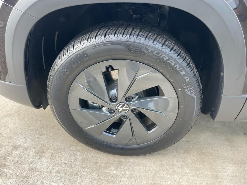 new 2026 Volkswagen Taos car, priced at $27,427