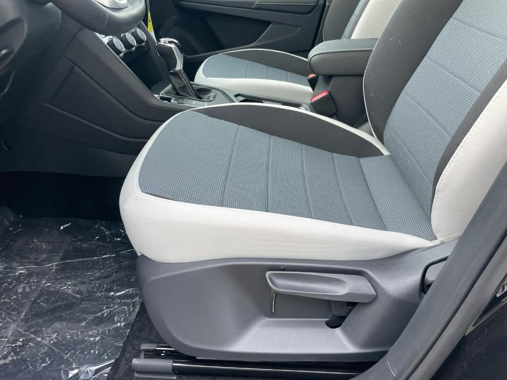 new 2026 Volkswagen Taos car, priced at $27,427