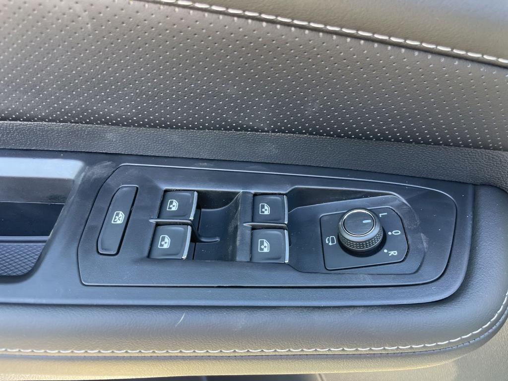 new 2026 Volkswagen Atlas car, priced at $53,498