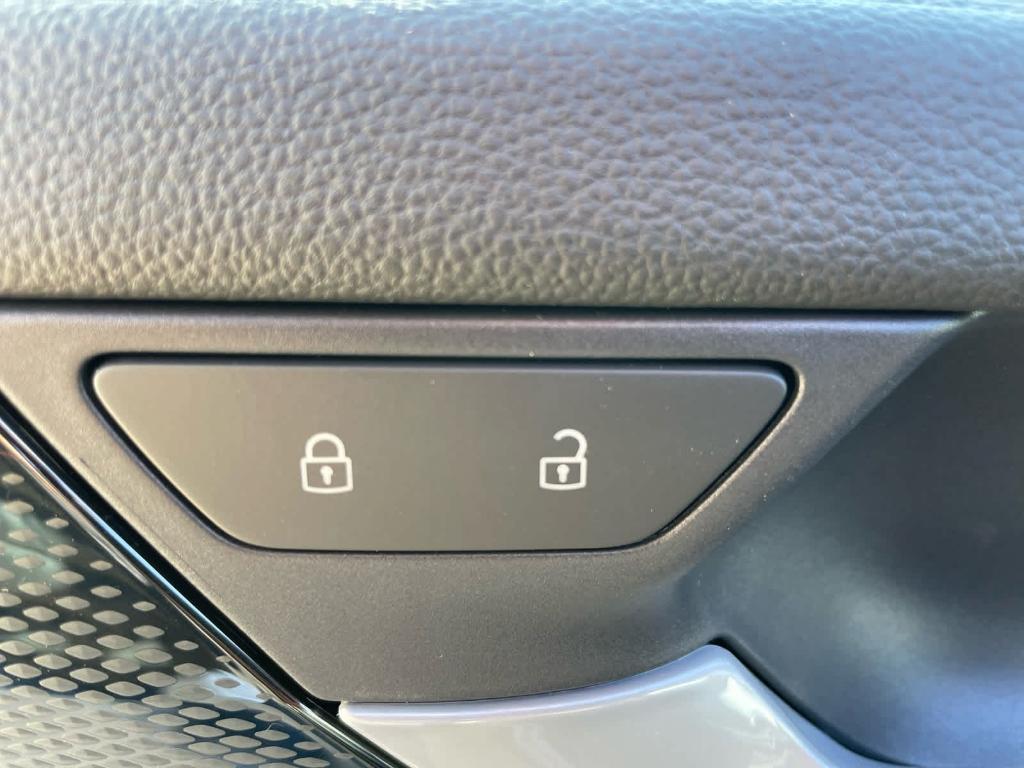 new 2026 Volkswagen Tiguan car, priced at $34,863