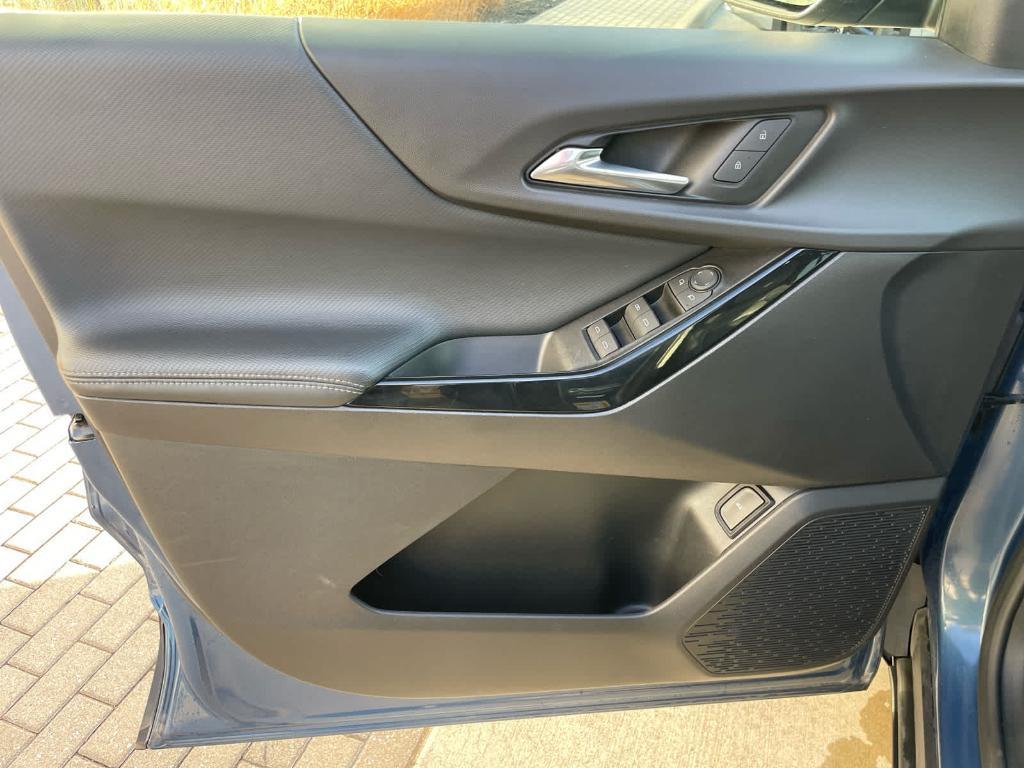 used 2025 Chevrolet Equinox car, priced at $25,871