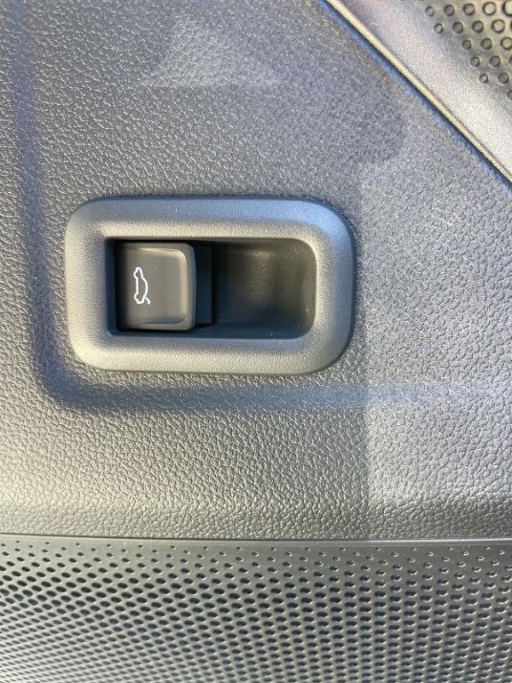 new 2026 Volkswagen Tiguan car, priced at $38,395
