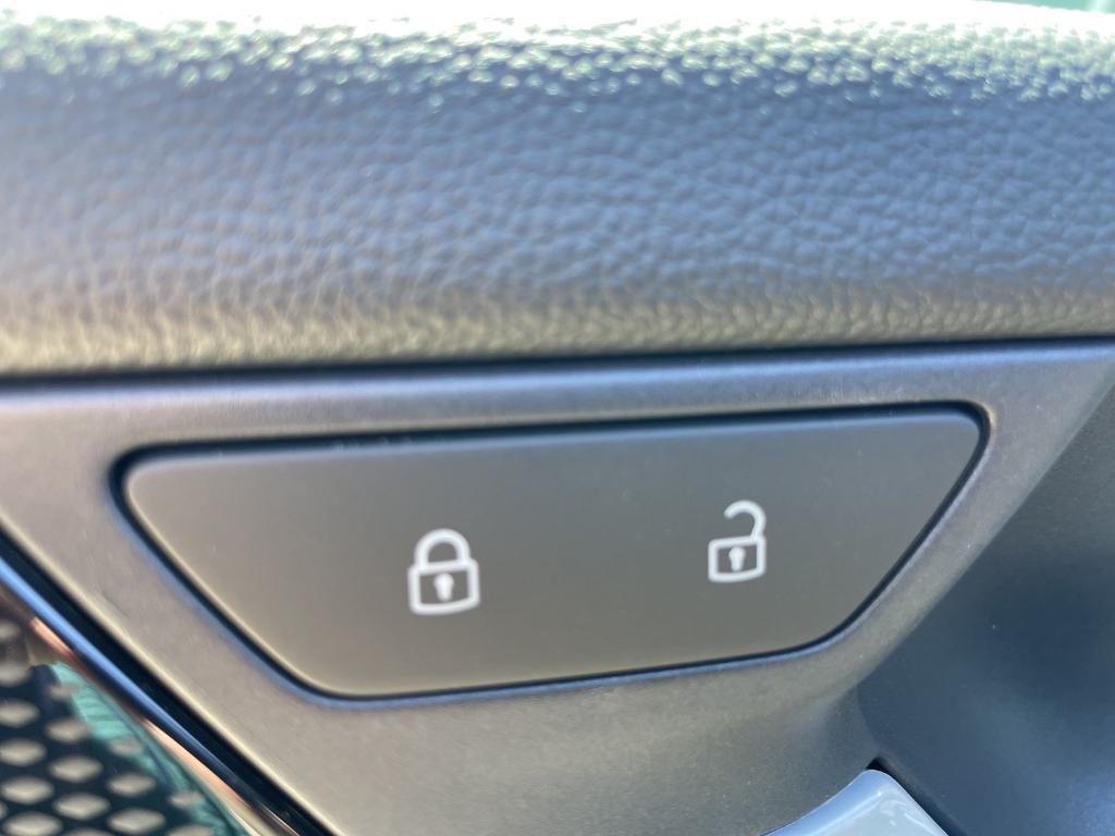 new 2026 Volkswagen Tiguan car, priced at $38,395