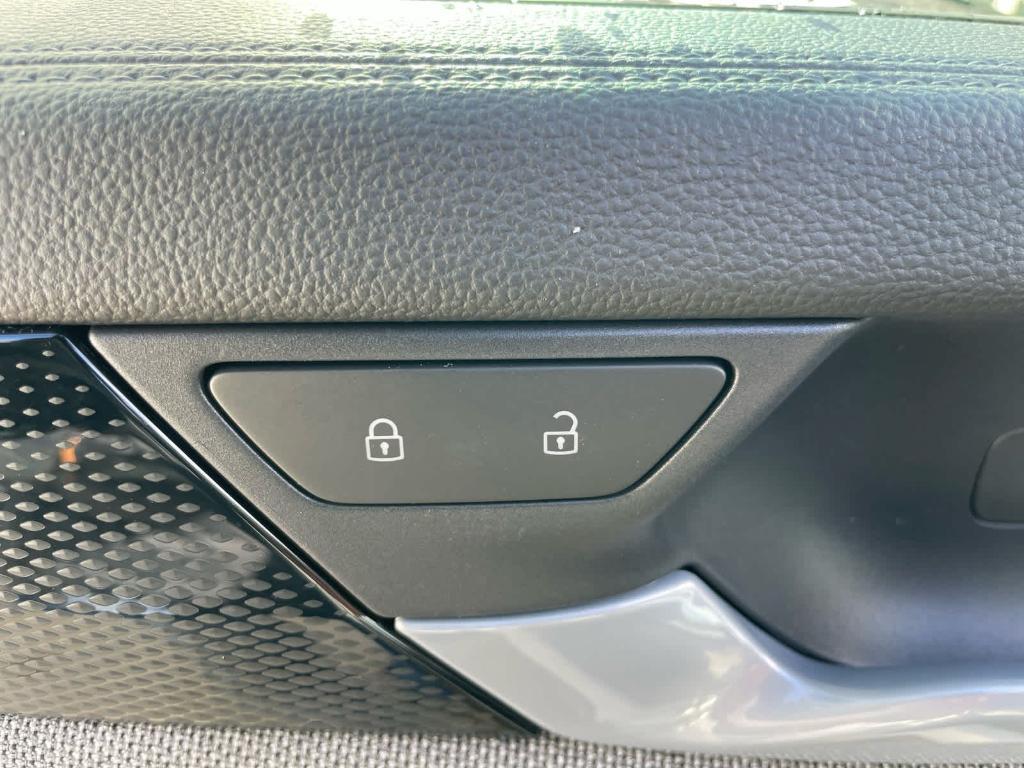 new 2026 Volkswagen Tiguan car, priced at $31,795