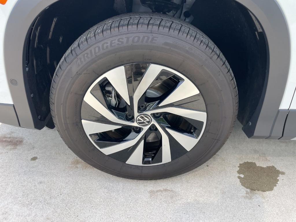 new 2026 Volkswagen Tiguan car, priced at $30,295
