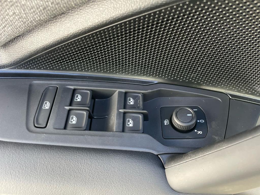 new 2026 Volkswagen Tiguan car, priced at $31,795