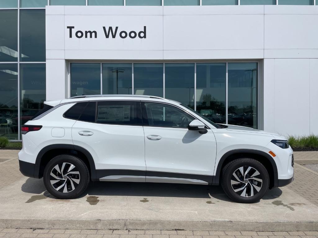 new 2026 Volkswagen Tiguan car, priced at $30,295