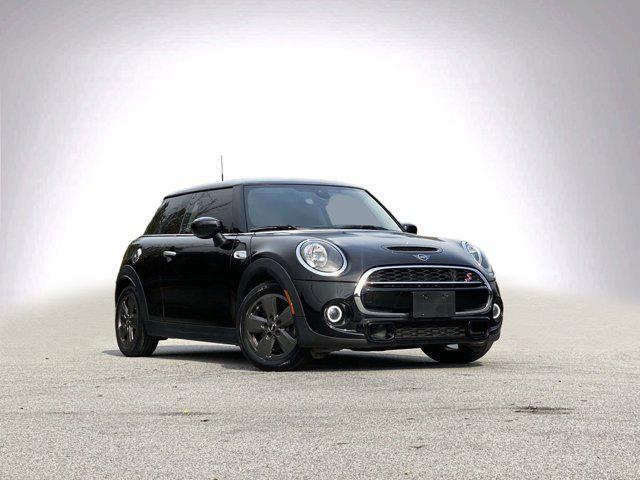 used 2021 MINI Hardtop car, priced at $20,988