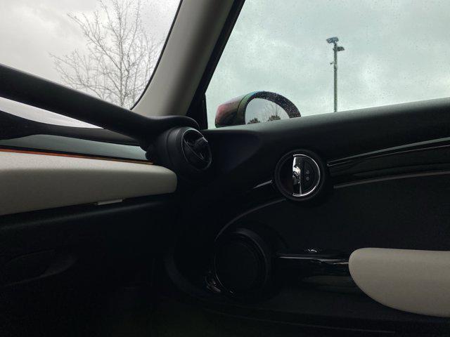 used 2024 MINI Hardtop car, priced at $19,988