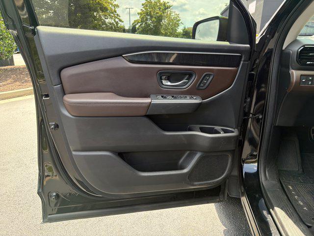 used 2024 Honda Pilot car, priced at $41,988