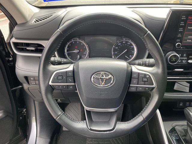 used 2022 Toyota Highlander car, priced at $30,988