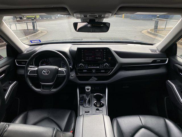 used 2022 Toyota Highlander car, priced at $30,988