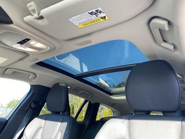 used 2025 Volvo V60 Cross Country car, priced at $37,912