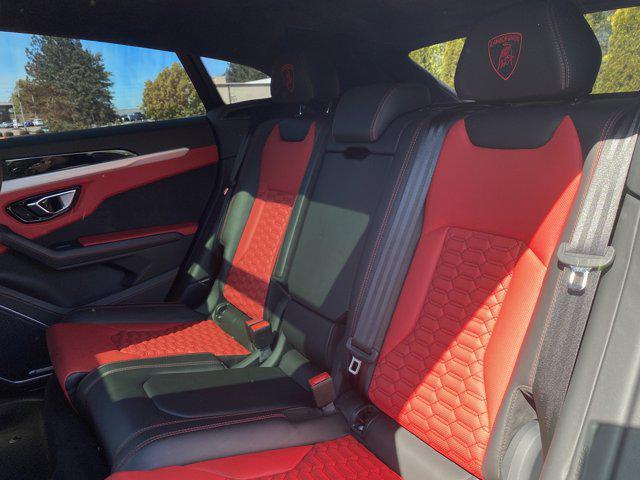 used 2022 Lamborghini Urus car, priced at $215,000