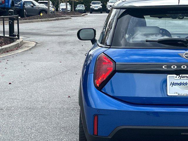 used 2025 MINI Hardtop car, priced at $32,988