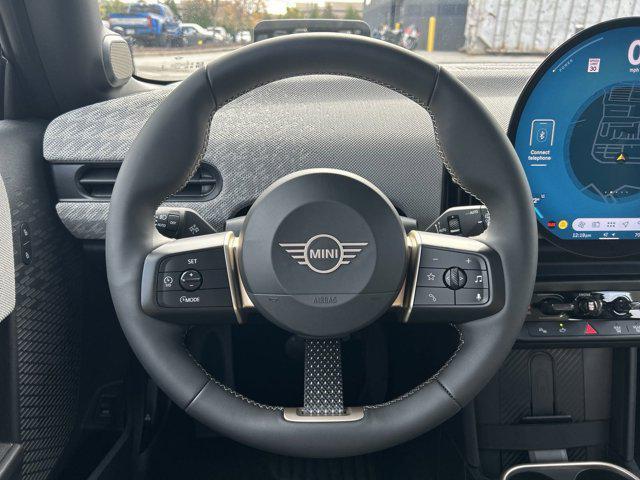 used 2025 MINI Hardtop car, priced at $32,988
