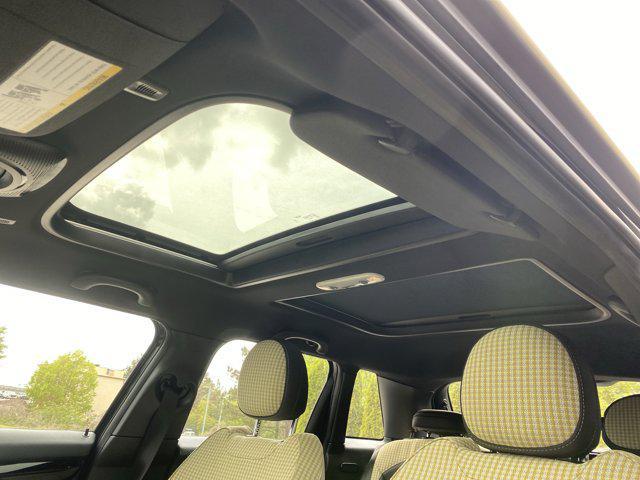 used 2023 MINI Hardtop car, priced at $27,988