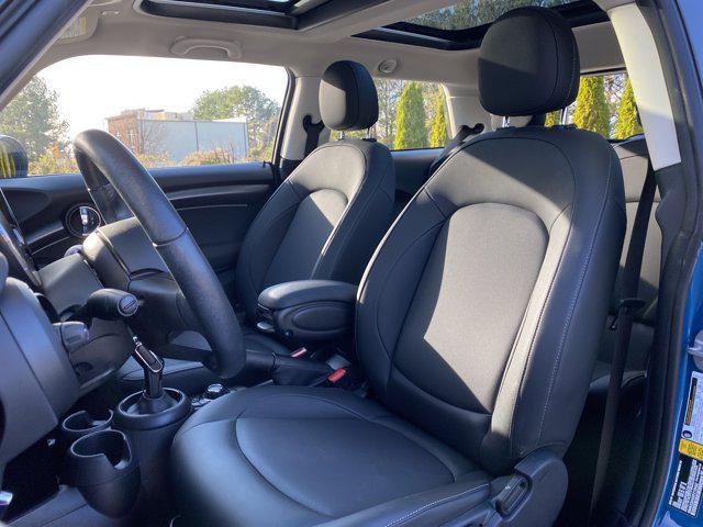 used 2023 MINI Hardtop car, priced at $23,988