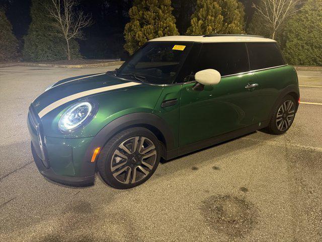 used 2022 MINI Hardtop car, priced at $19,988