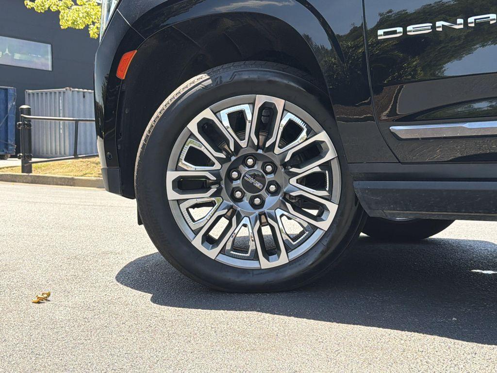 used 2023 GMC Yukon car, priced at $70,937