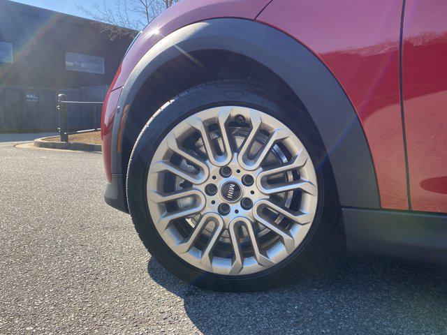 used 2025 MINI Hardtop car, priced at $28,988