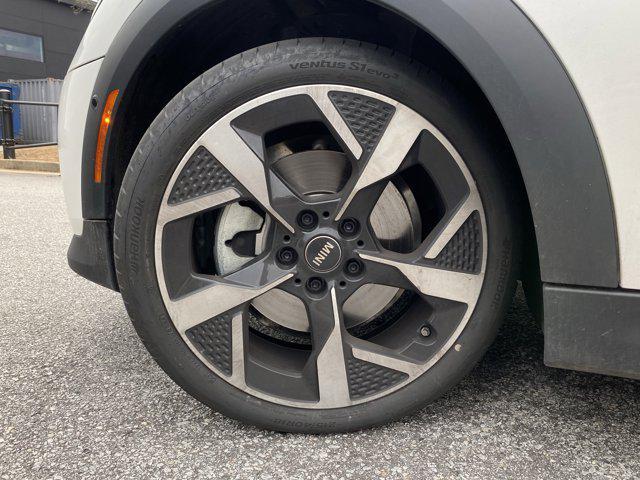 used 2025 MINI Hardtop car, priced at $31,988