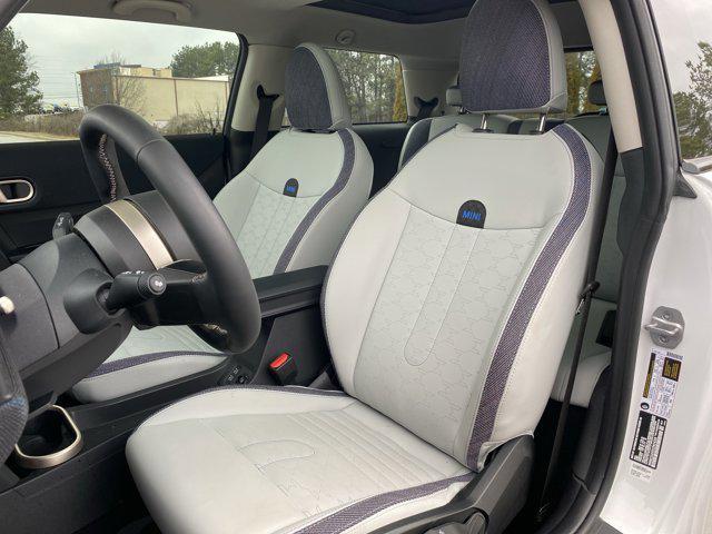 used 2025 MINI Hardtop car, priced at $31,988