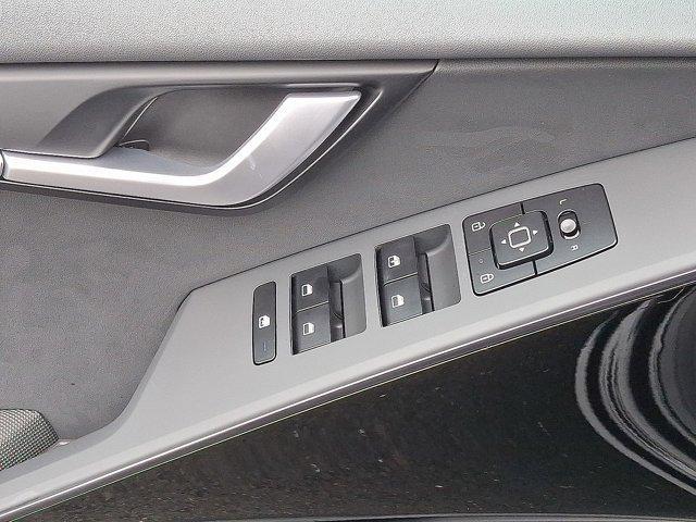 new 2025 Kia Niro car, priced at $32,180