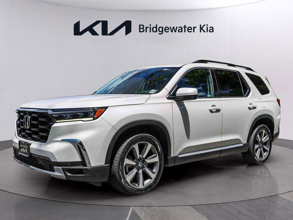 used 2023 Honda Pilot car, priced at $41,693