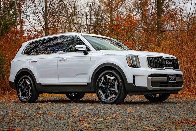used 2023 Kia Telluride car, priced at $35,496