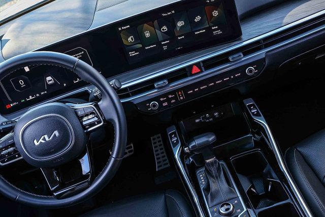 used 2024 Kia Sorento car, priced at $35,895