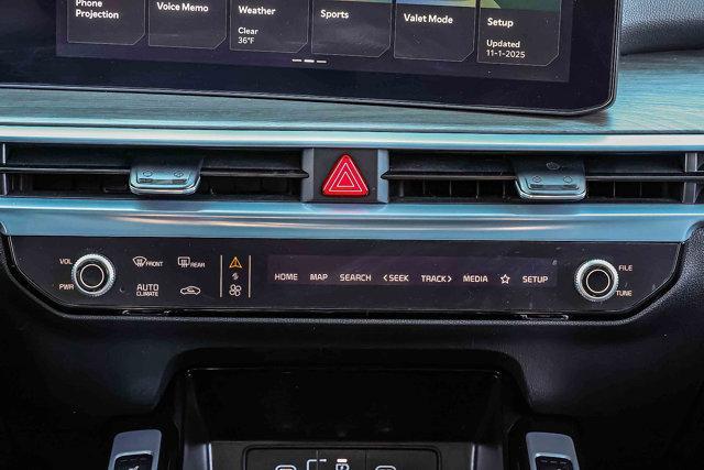 used 2024 Kia Sorento car, priced at $35,895