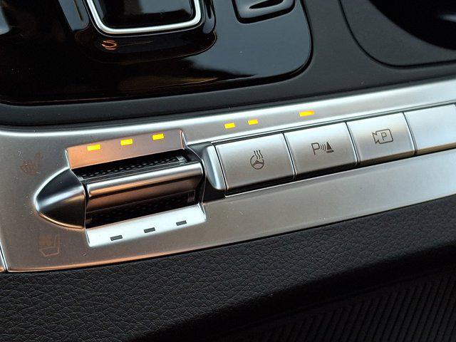 new 2026 Kia Carnival Hybrid car, priced at $57,865