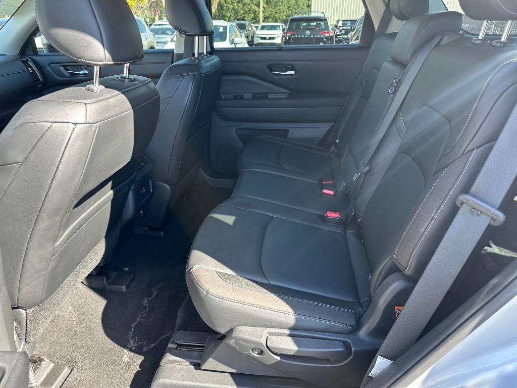 used 2022 Nissan Pathfinder car