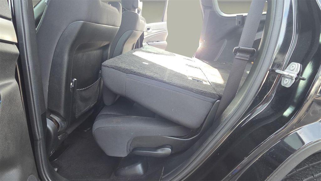 used 2019 Jeep Grand Cherokee car, priced at $17,997