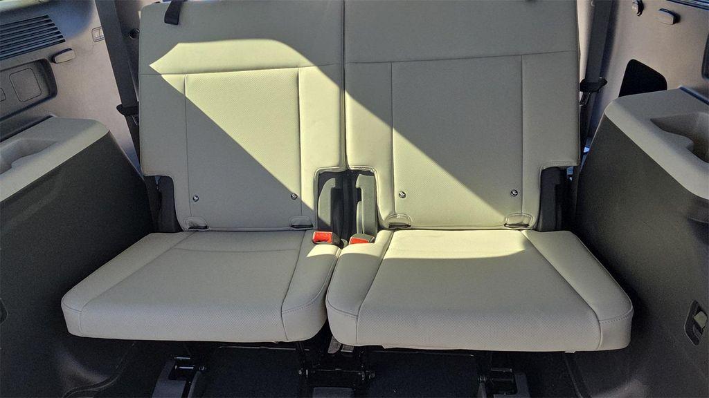 used 2025 Hyundai Santa Fe car, priced at $29,234