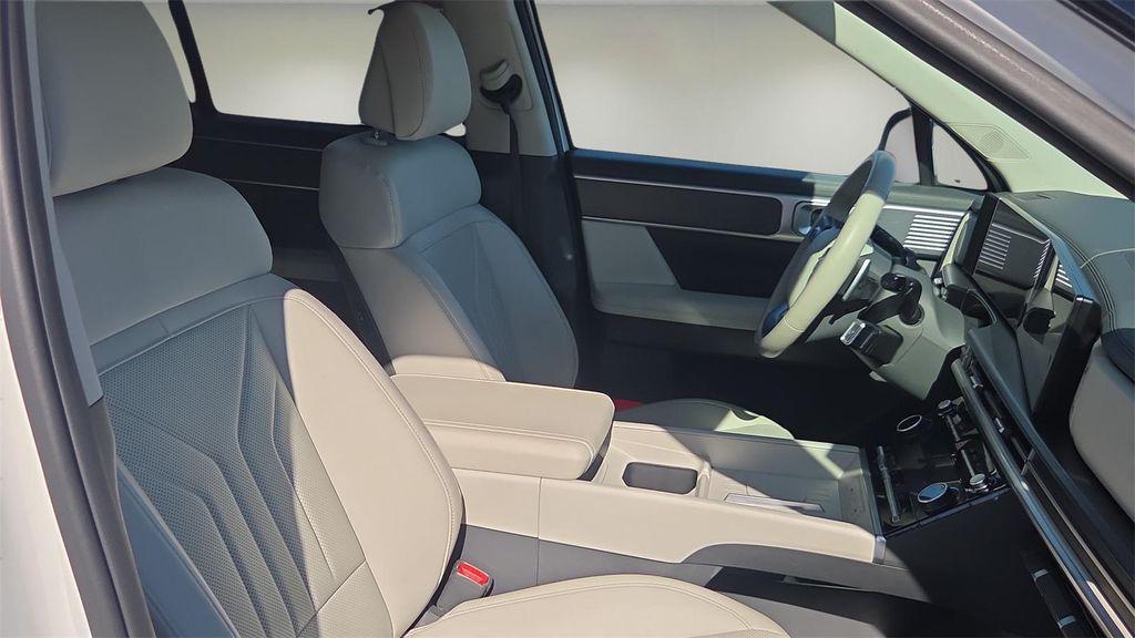 used 2025 Hyundai Santa Fe car, priced at $29,234