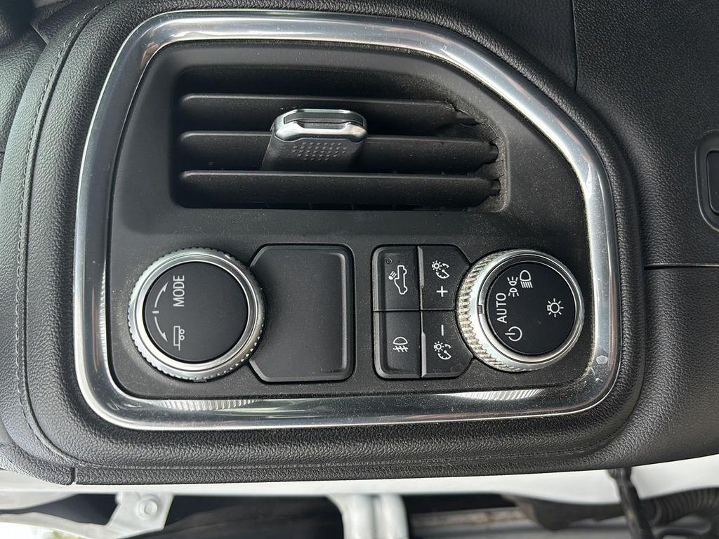 used 2021 GMC Sierra 1500 car, priced at $30,458