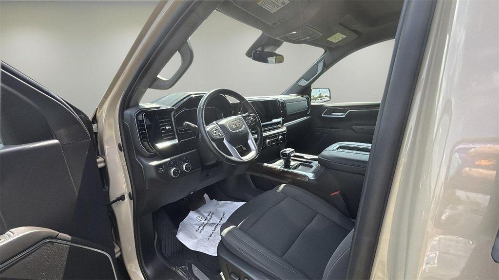 used 2022 GMC Sierra 1500 car, priced at $44,995